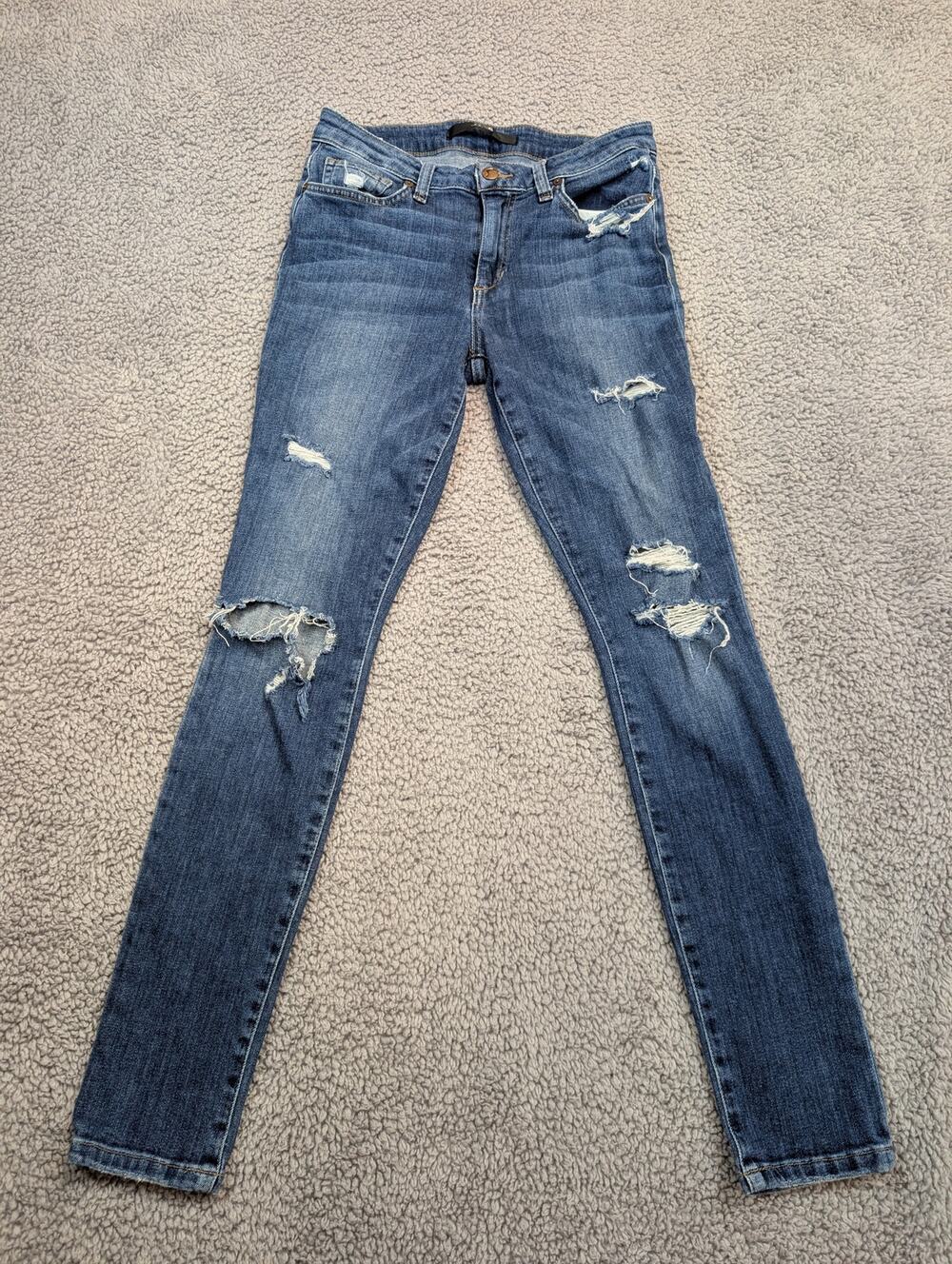 Joe's Jeans Women's Size 26 Medium Wash Skinny Ankle Distressed (1131)